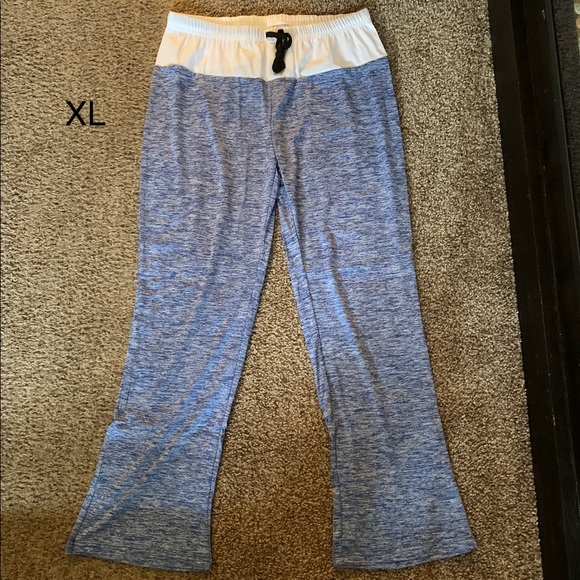 3 pair of pants - Picture 1 of 3